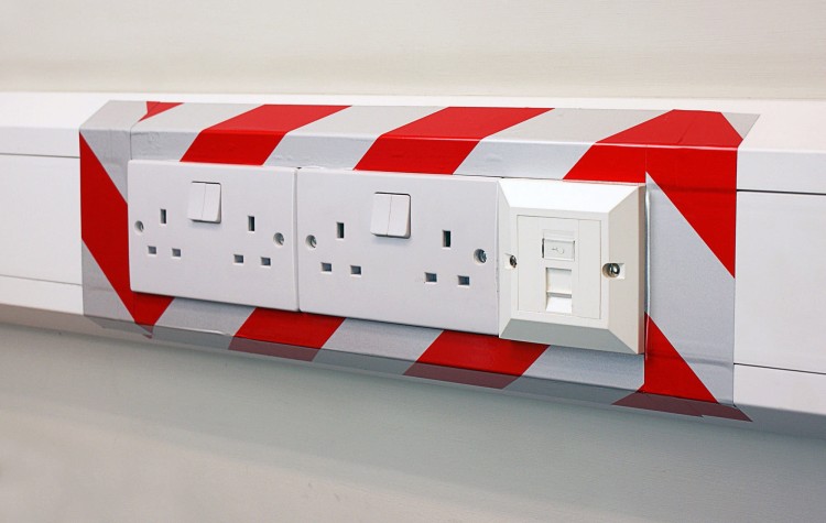 Taśma Odblaskowa Ostrzegawcza Standard Czerwono Biała