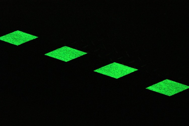 Antypoślizgowa Taśma Fotoluminescencyjna Ostrzegawcza